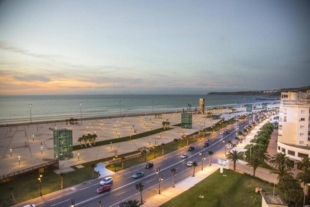 Vue Sur Mer Avec 2 Terrasses - 100M² - Sur La Cote Tangier Exterior photo